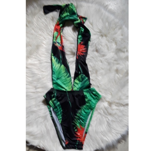 SOLD OUT 🐦of Paradise Swimsuit & Coverup Set XL - Picture 6 of 8